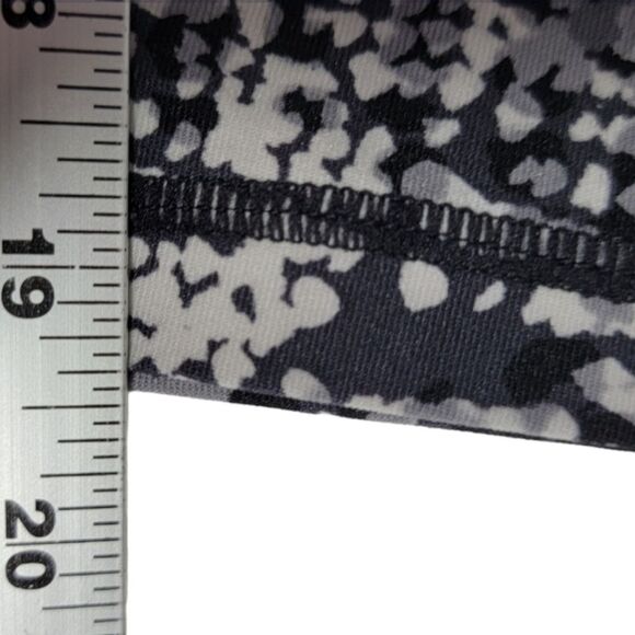 Calvin Klein Performance quick dry yoga pants capri size  XL Black gray legging - Picture 6 of 9